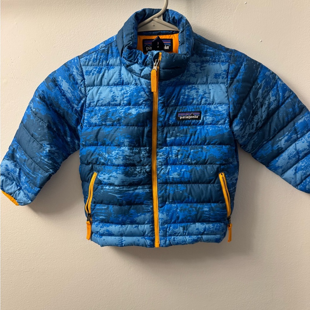 Patagonia Blue Patterned Kids Puffer Jacket with Yellow Accents